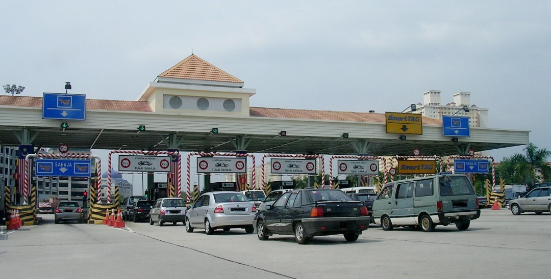 PLAZA Tol Sungai Besi